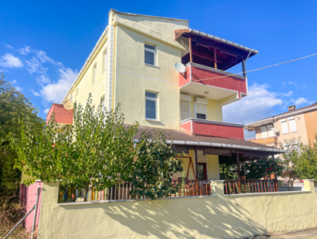 Kumbağ Triplex Zum Verkauf Mit Gartensiedlung Nahe Dem Meer 4 1 Villa