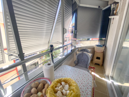 Voll Möblierte Wohnung Zu Mieten 2 1 Wohnungen Mit Aufzug An Der Zentralen Lage Von Kumbağ