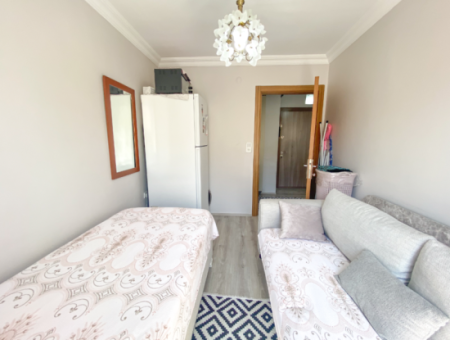 Voll Möblierte Wohnung Zu Mieten 2 1 Wohnungen Mit Aufzug An Der Zentralen Lage Von Kumbağ