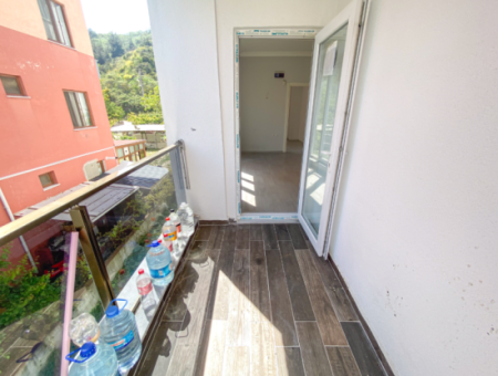 1 1 Wohnung Zur Miete Im Gebäude Der Kumbağ Pazar-Strasse Mit Aufzug