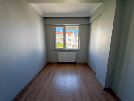 Geräumige 2 U1 Wohnungen Zur Miete Nahe Dem Meer Im Dorf Kumbağ