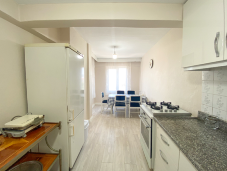 2 1 Wohnung Zur Vermietung, Möbliert Mit Meerblick In Der Zentralen Lage Von Kumbağ
