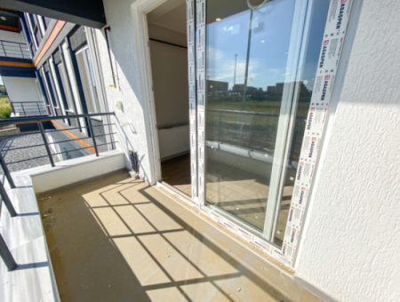 Luxus 1 1 Wohnung Zu Vermieten In Der Nähe Des Meeres In Einem Komplex Mit Kumbağ Pool