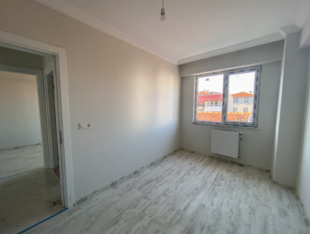 Brandneue 2 1 Wohnungen Mit Aufzug Zum Verkauf In Der Kumbağ Marktstrasse