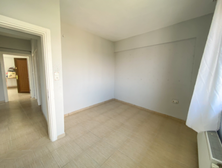 2 1 Mittelgeschosswohnung Zur Mietung Mit Doppelbalkon Und Separater Küche In Kumbağ
