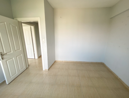 2 1 Mittelgeschosswohnung Zur Mietung Mit Doppelbalkon Und Separater Küche In Kumbağ