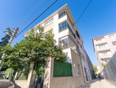 2 1 Wohnungen Zum Verkauf In Der Kumbağ Marktstrasse, Nahe Der Strasse Und Dem Meer