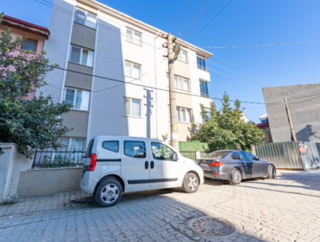 2 1 Wohnungen Zum Verkauf In Der Kumbağ Marktstrasse, Nahe Der Strasse Und Dem Meer