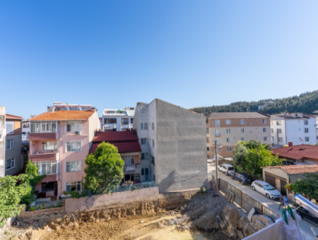 2 1 Wohnungen Zum Verkauf In Der Kumbağ Marktstrasse, Nahe Der Strasse Und Dem Meer