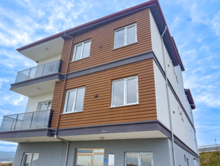 Möbliert: 11 Wohnung Mit Garten Auf Der Meersseite Der Strasse In Kumbağ
