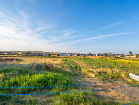 2 1 Wohnungen Zum Verkauf In Kumbağ Neues Und Bewohntes Gebäude Mit Grosszügiger Möblierung