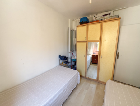 2 1 Wohnungen Zum Verkauf In Einem Wohngebäude Im Zentrum Von Kumbağ