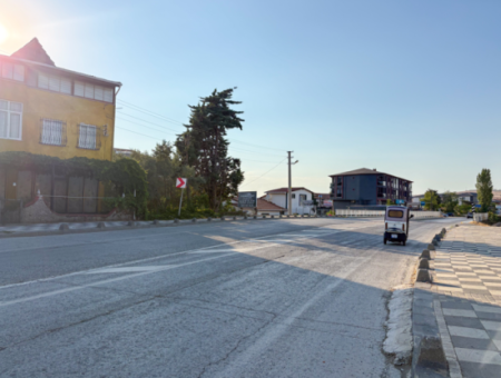 1 1 Wohnung Zum Verkauf In Einem Neuen Gebäude Mit Siedlung In Kumbağ, Möbliert In Der Strasse