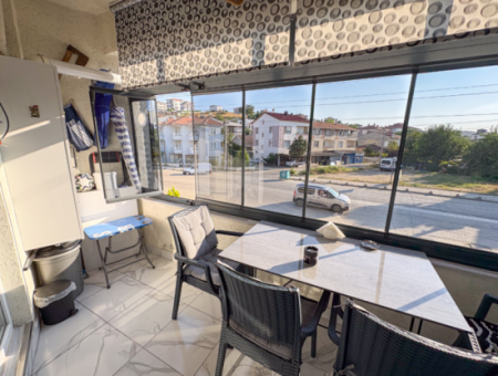 1 1 Wohnung Zum Verkauf In Einem Neuen Gebäude Mit Siedlung In Kumbağ, Möbliert In Der Strasse