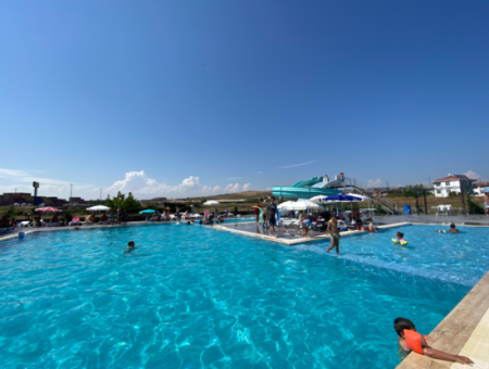 2 1 Wohnungen Zum Verkauf In Einem Komplex Mit Aquapark, Pool Und In Meernähe