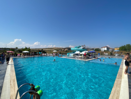 2 1 Wohnungen Zum Verkauf In Einem Komplex Mit Aquapark, Pool Und In Meernähe