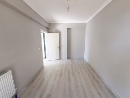 Ecke Zum Verkauf Mit Grossem Garten Und Siedlung Auf Einem Gelände Mit Pool 1 1 Wohnung