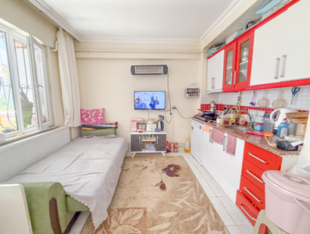 1 1 Wohnung Mit Garten Zum Verkauf An Zentraler Lage In Kumbağ