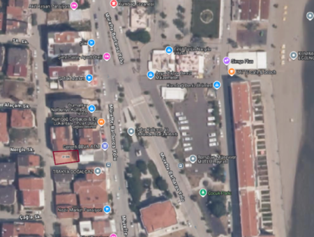 Ecke Angrenzendes Zoniertes Grundstück Zum Verkauf In Der Kumbağ Marktstrasse
