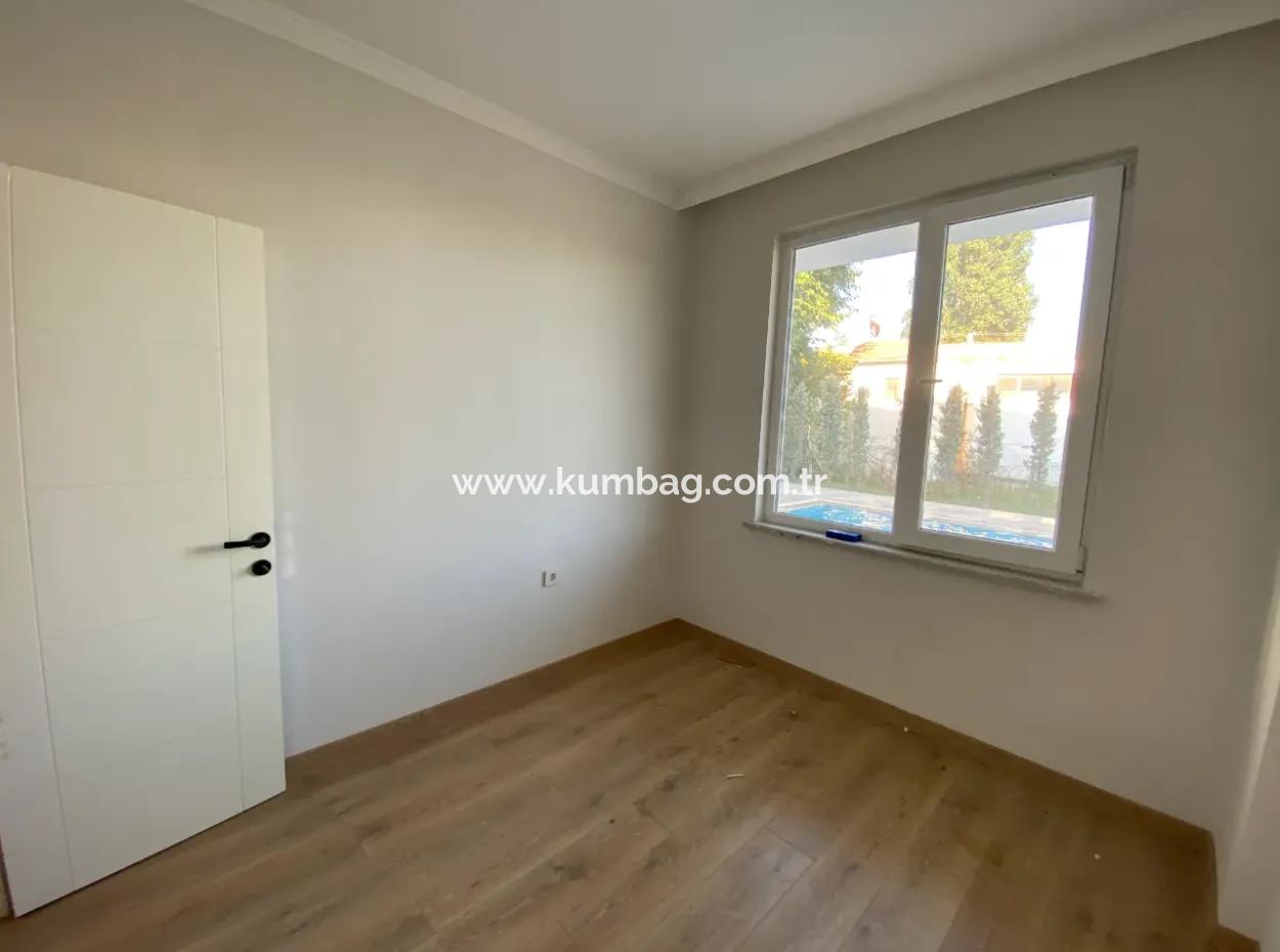 Kumbağ'da Havuzlu Ve Bahçeli 2+1 Lüks Yazlik