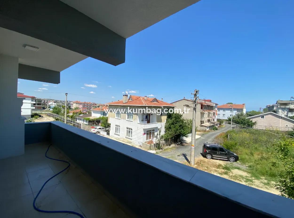 Kumbağ Ana Caddeye Yakin Konumda Aileye Kiralik 2+1 Daire