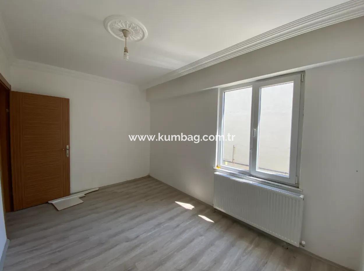 Kumbağ Ana Cadde Üzerinde Aileye Kiralik 2+1 Daire