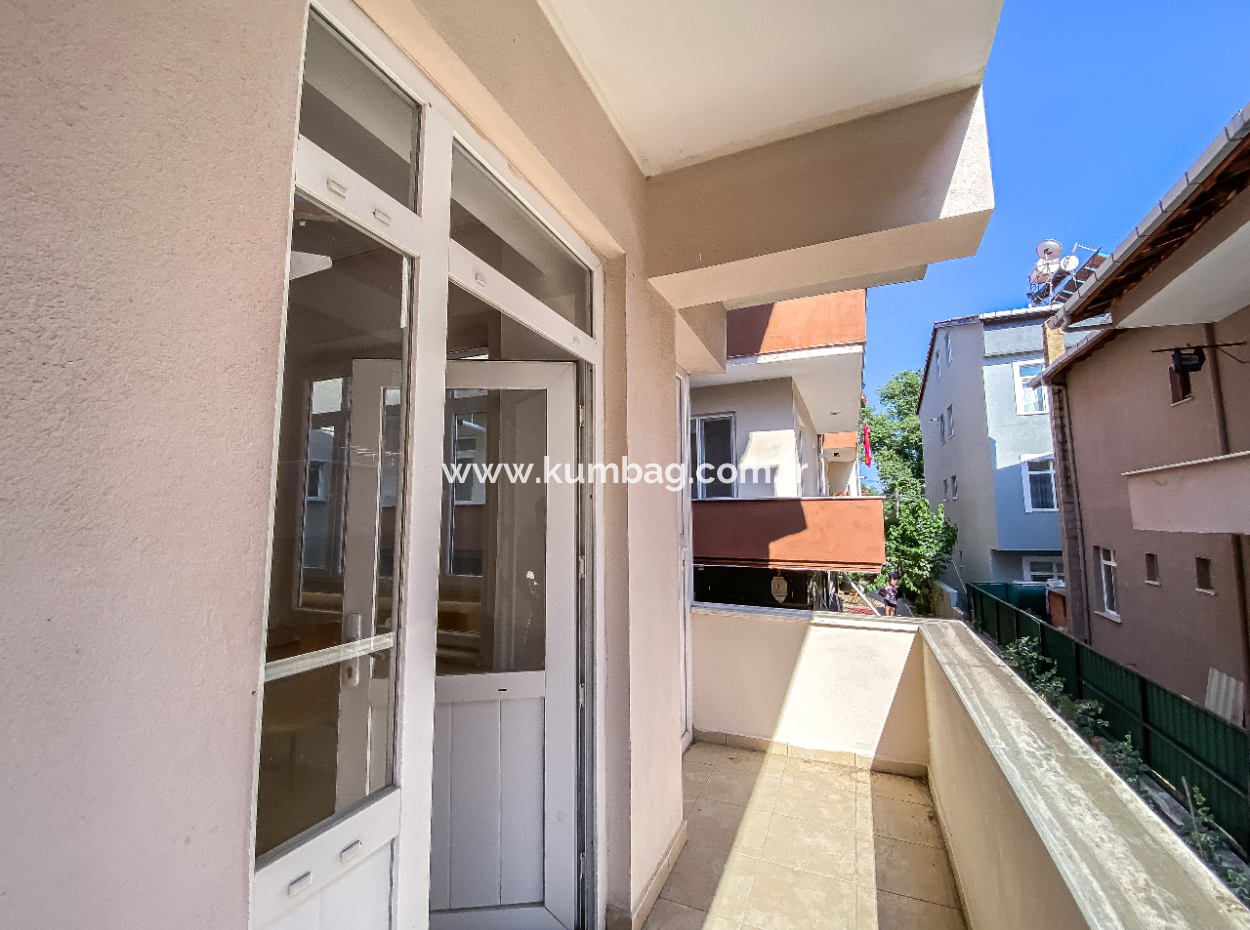 1 1 Corner Apartment For Sale In Kumbağ Centrally Located Close To The Sea
