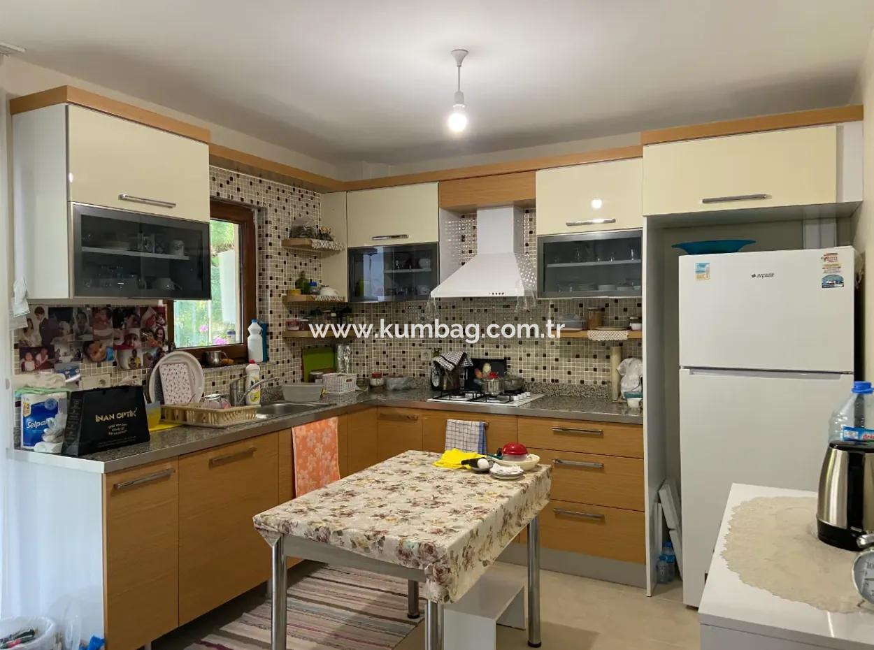 Kumbağ Havuzlu Site İçerisinde Satilik Eşyali 2+1