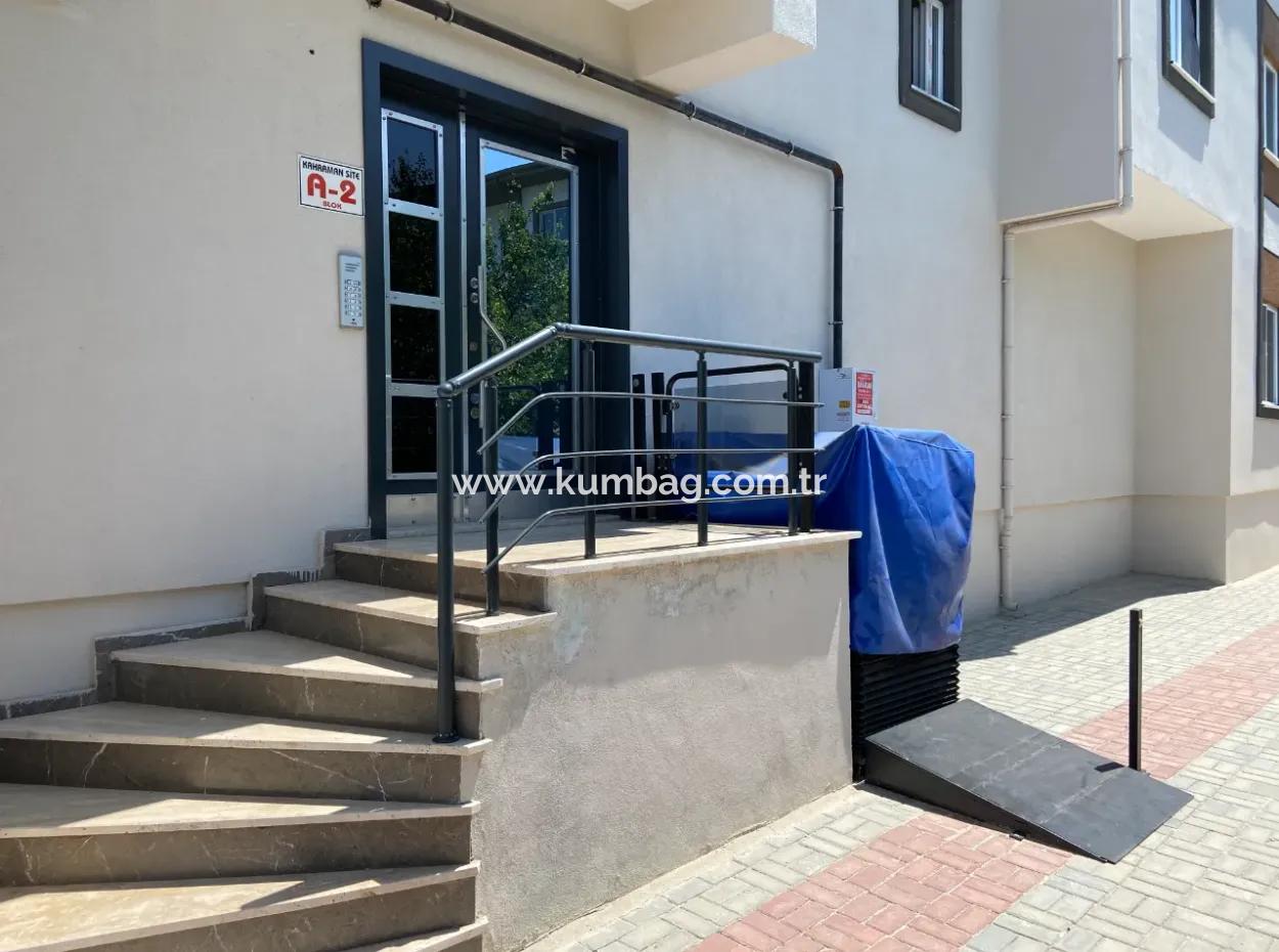 Tekirdağ Kumbağ'da Ana Cadde Üzeri Yeni Binada Kiralik 2+1 Daire