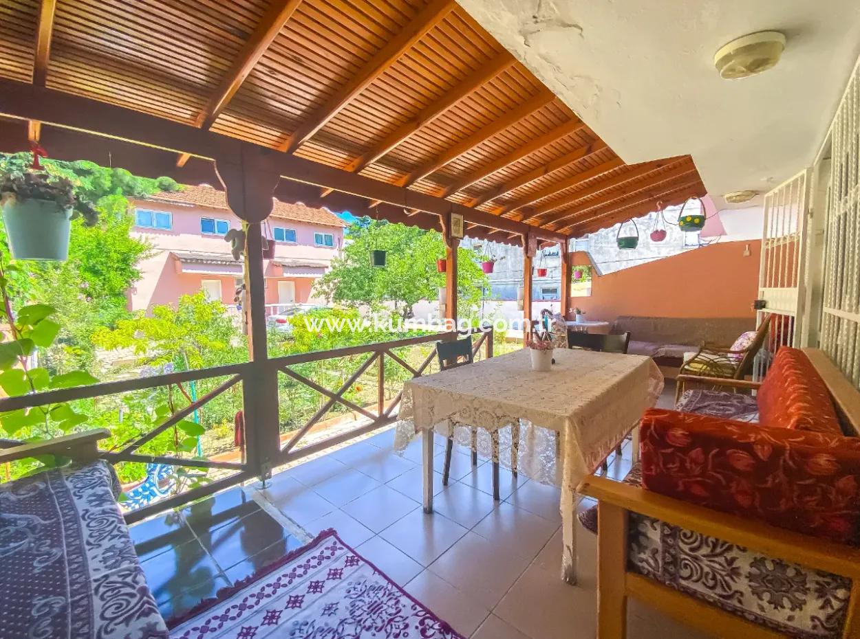 Kumbağ Merkezde Denize Ve Ana Caddeye Sifir Site İçerisinde Kiralik 3+1 Villa