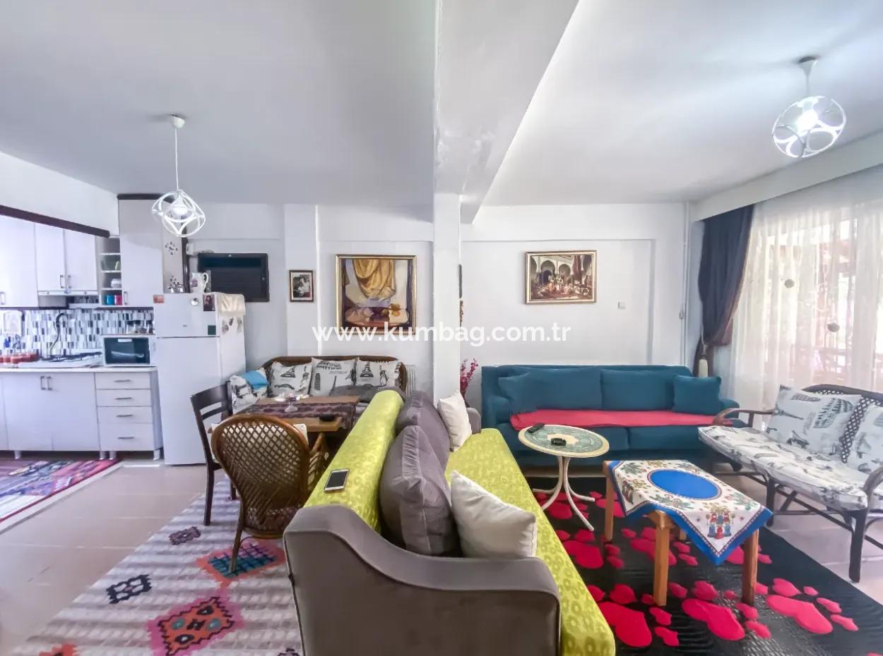 Kumbağ Merkezde Denize Ve Ana Caddeye Sifir Site İçerisinde Kiralik 3+1 Villa