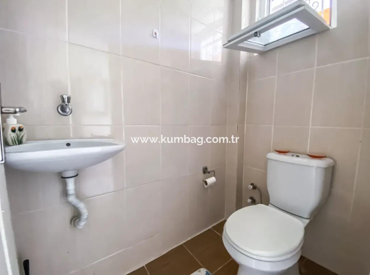 Kumbağ Merkezde Denize Ve Ana Caddeye Sifir Site İçerisinde Kiralik 3+1 Villa