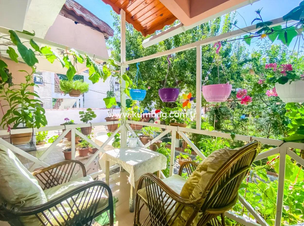 Kumbağ Merkezde Denize Ve Ana Caddeye Sifir Site İçerisinde Kiralik 3+1 Villa