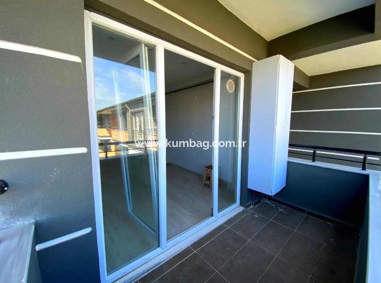 Kumbağ Havuzlu Site İçerisinde Kiralik Sifir 2+1 Dubleks Daire