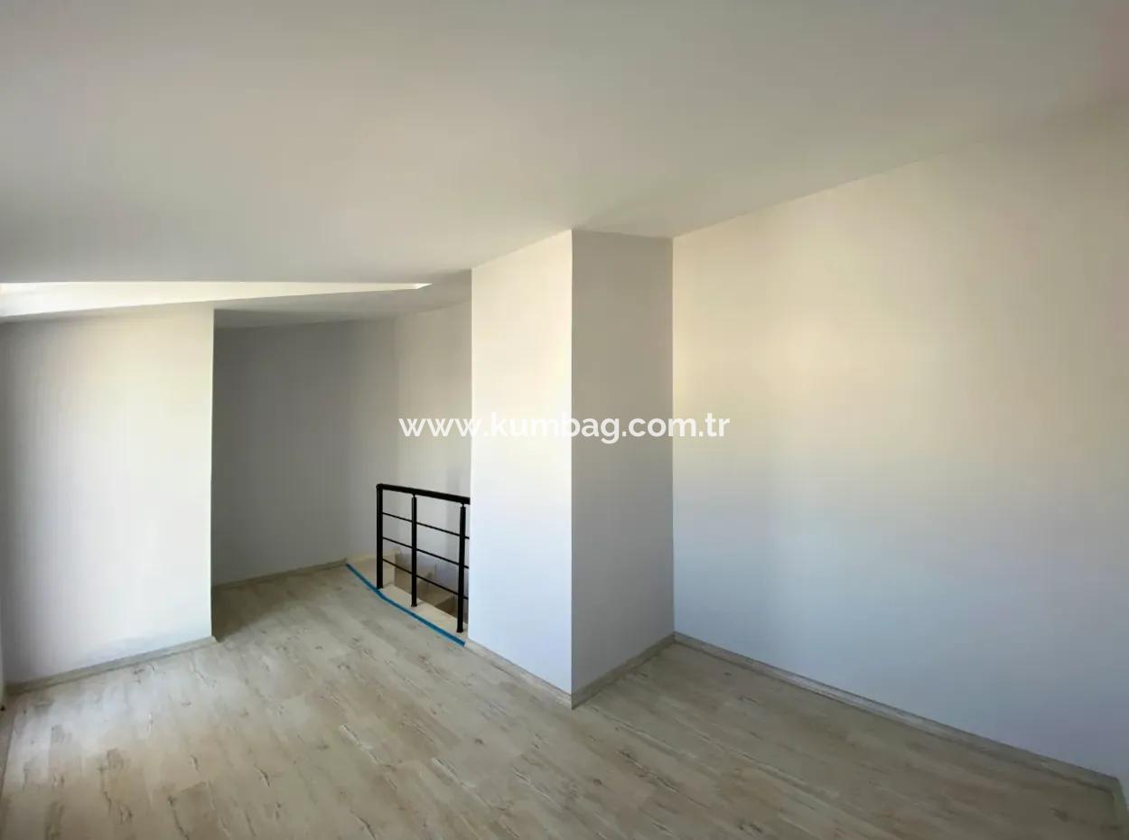 Kumbağ Havuzlu Site İçerisinde Kiralik Sifir 2+1 Dubleks Daire