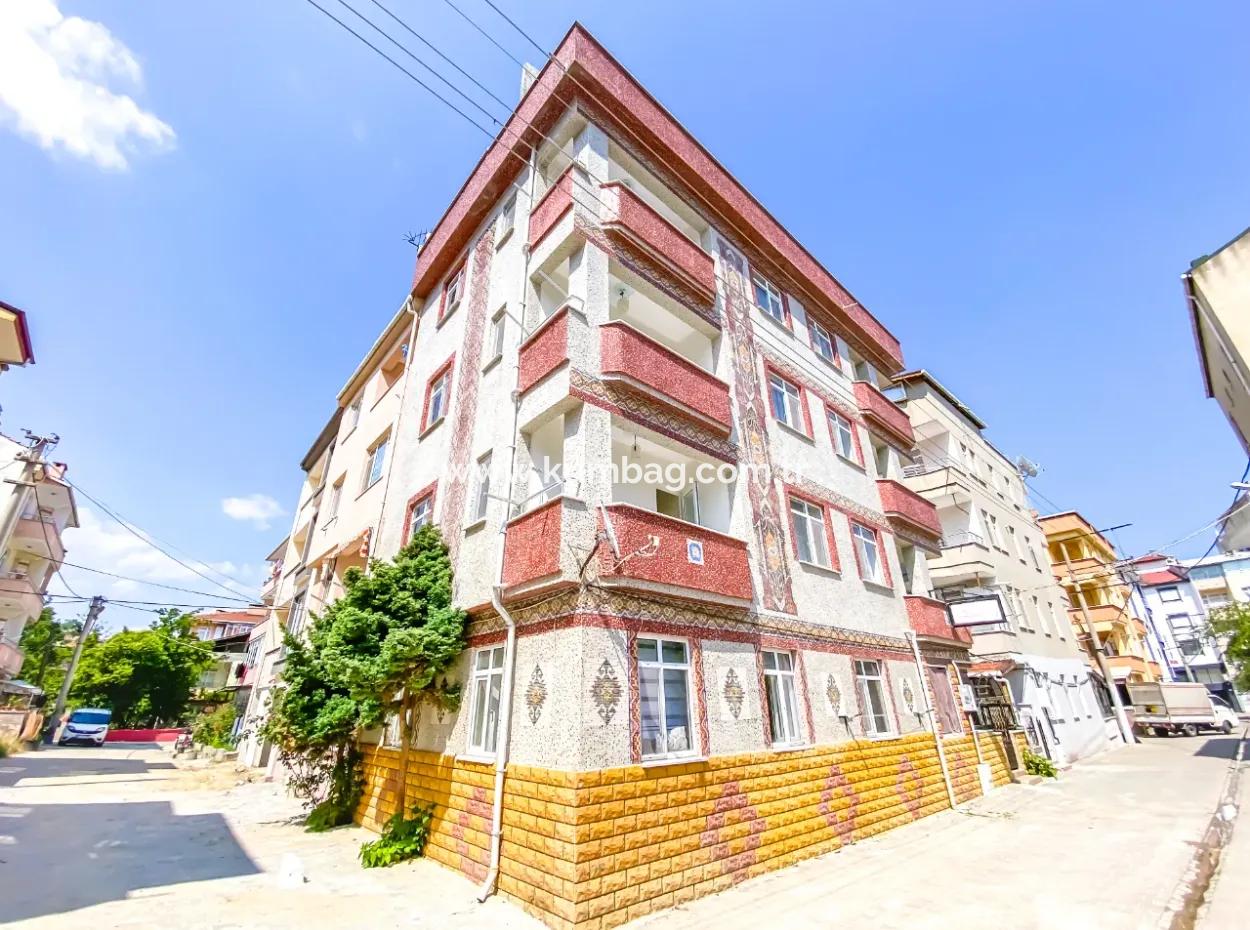 Kumbağ Pazar Sokaği Mevkii Komple Satilik Bina