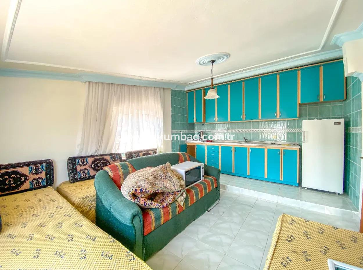 Kumbağ Pazar Sokaği Mevkii Komple Satilik Bina