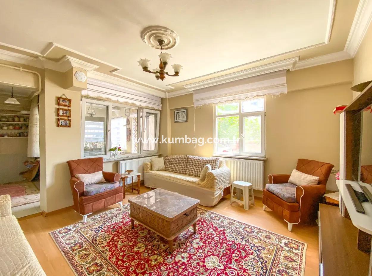 Kumbağ Pazar Sokaği Mevkii Komple Satilik Bina