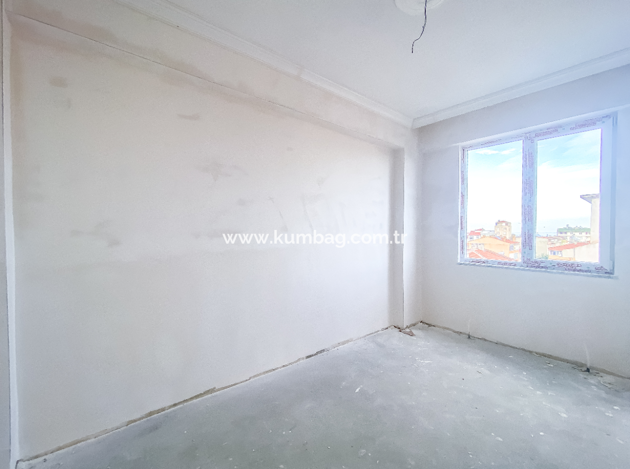 Brand New 2 1 Apartment For Sale In A New Building In Kumbağ, Tekirdag