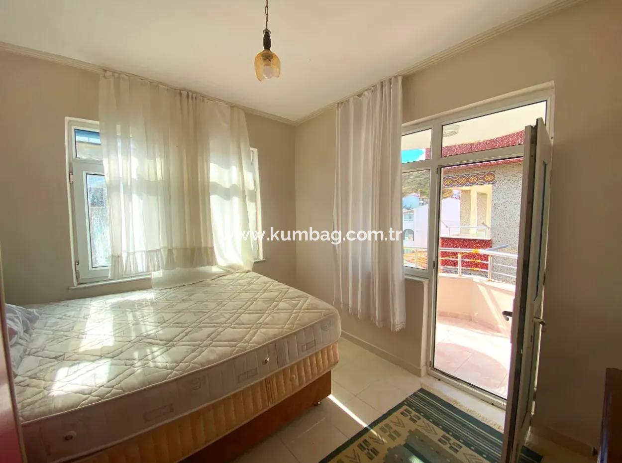 Kumbağ Pazar Sokaği Mevkii Eşyali Satilik 4+2 Daire