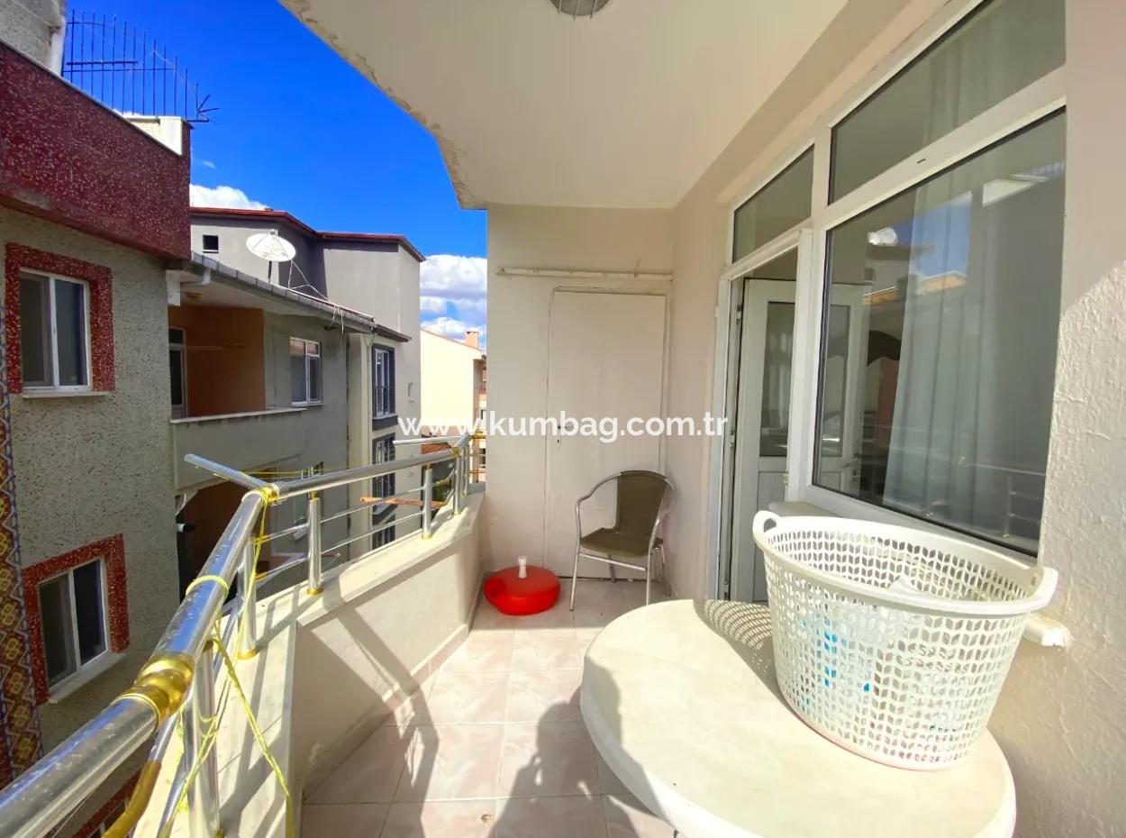 Kumbağ Pazar Sokaği Mevkii Eşyali Satilik 4+2 Daire