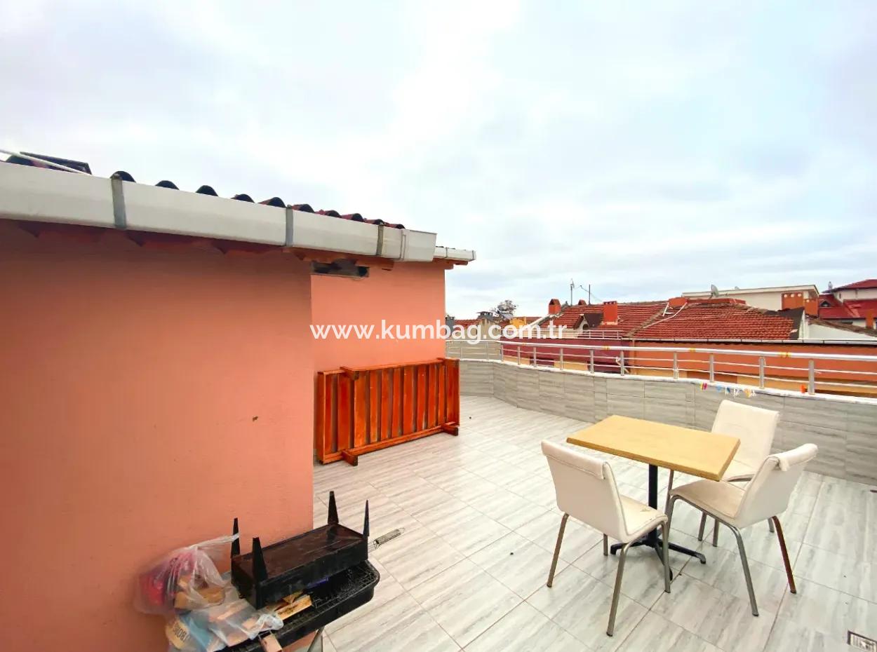 Kumbağ Pazar Sokaği Mevkii Eşyali Satilik 4+2 Daire