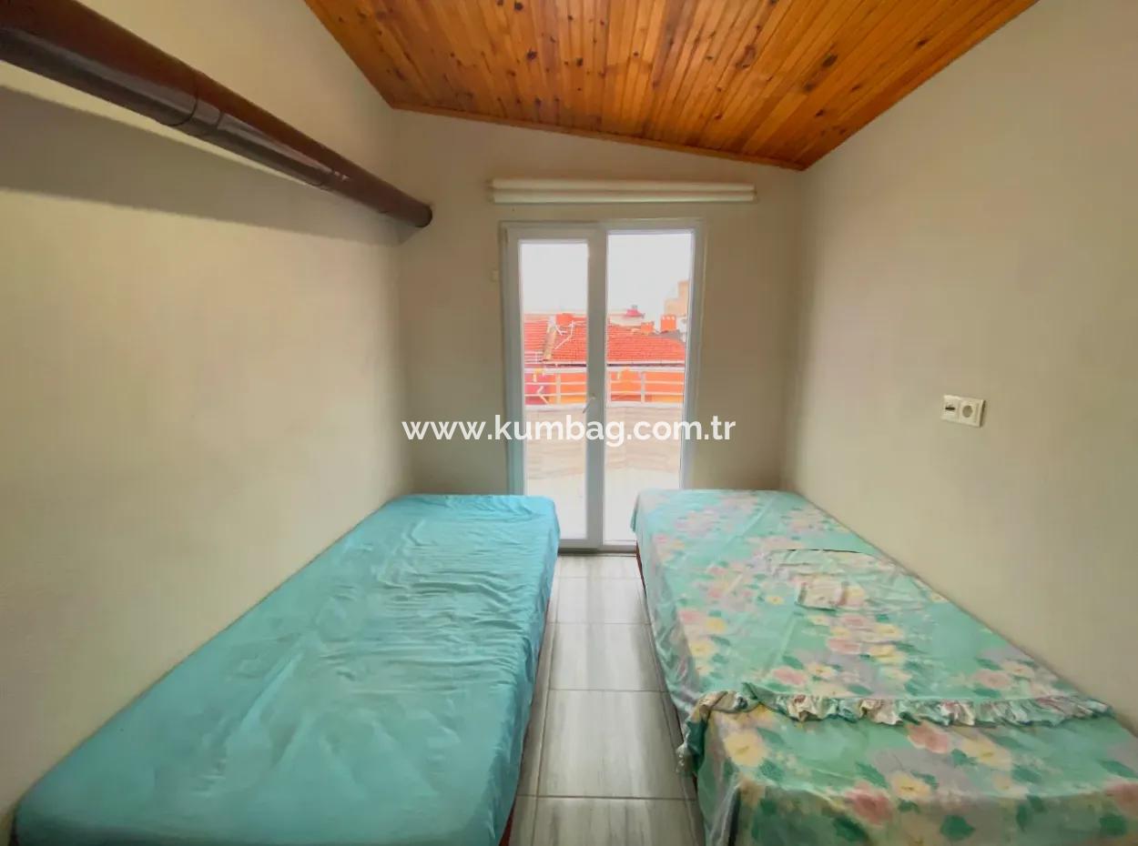 Kumbağ Pazar Sokaği Mevkii Eşyali Satilik 4+2 Daire