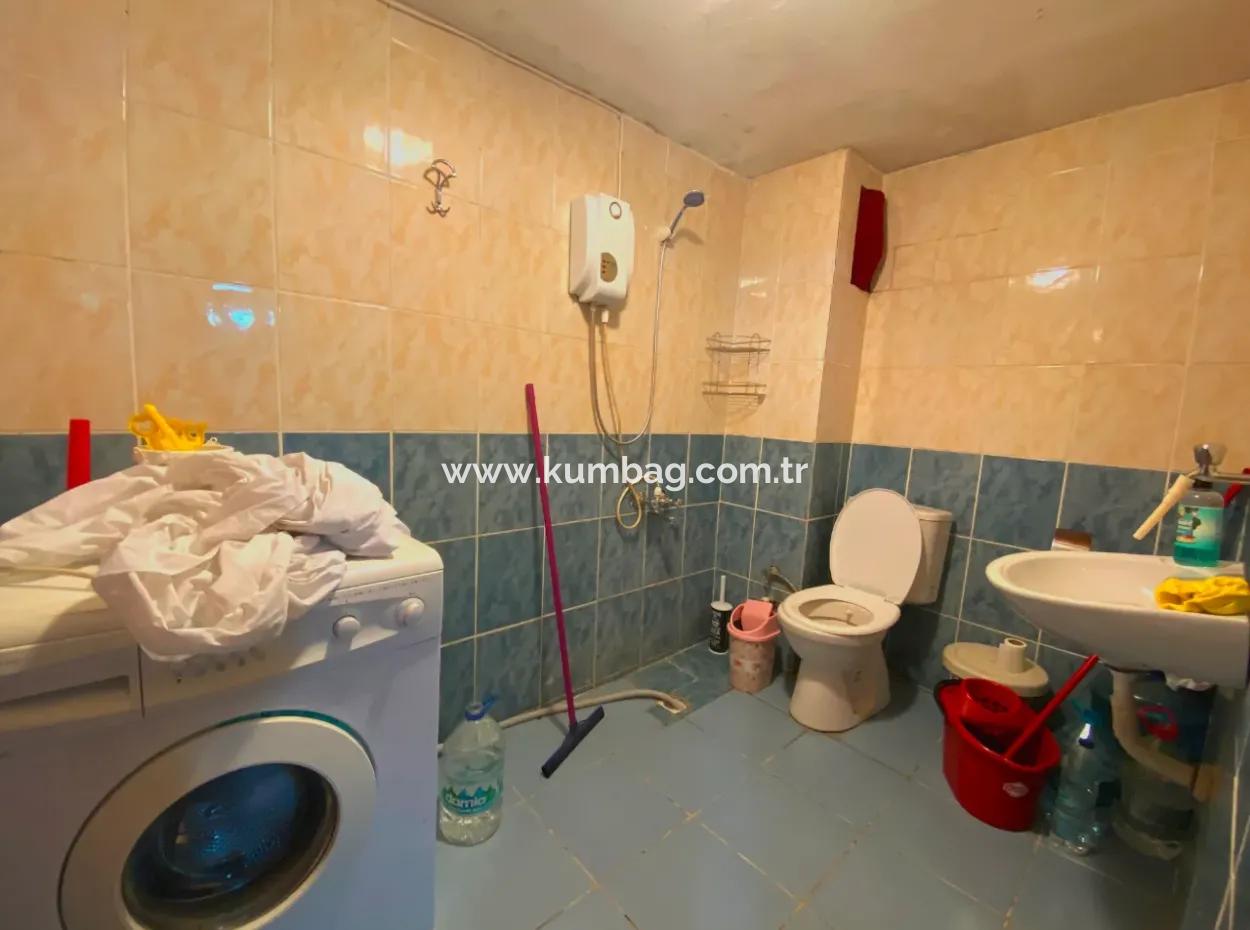 Kumbağ Pazar Sokaği Mevkii Eşyali Satilik 4+2 Daire