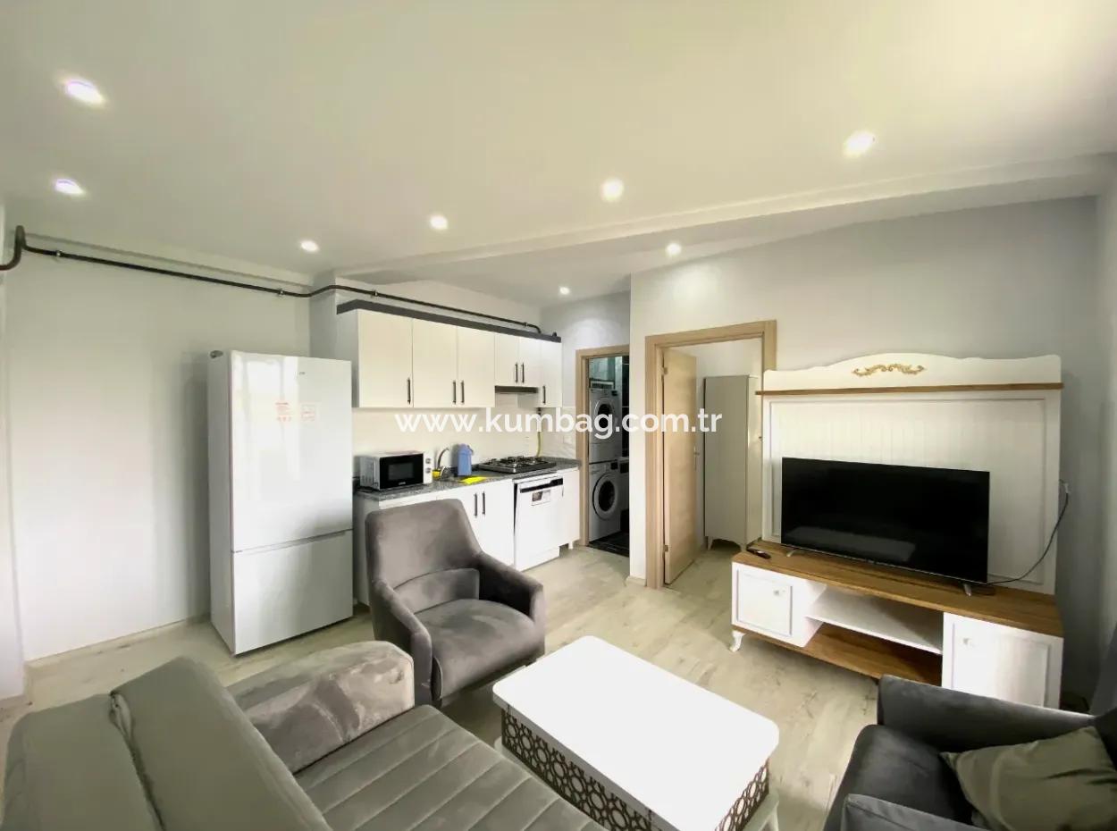 Kumbağ Havuzlu Sitede Bahçeli 1+1 Satilik Daire