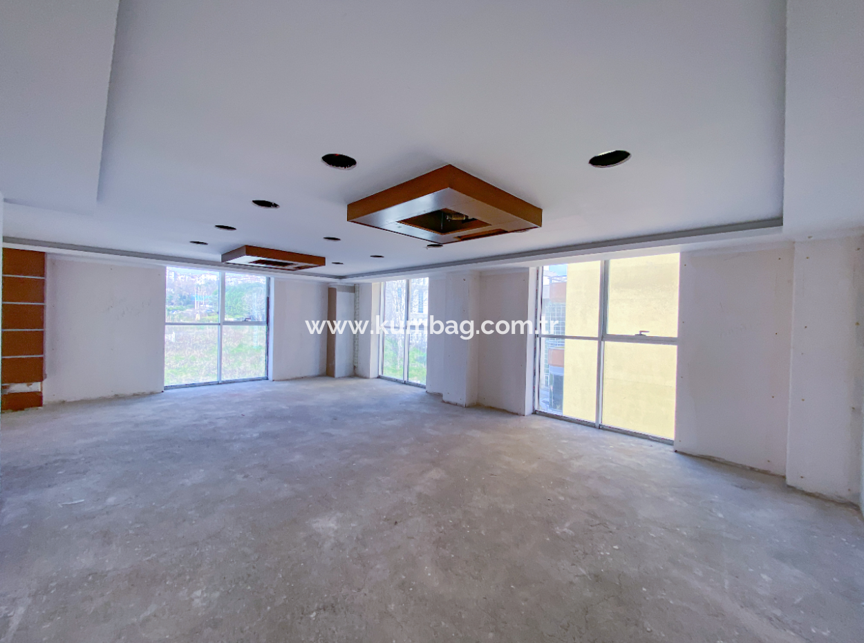 Plaza Offices For Rent Next To The Courthouse On 100.Yil Alt Yol Street With Sea View