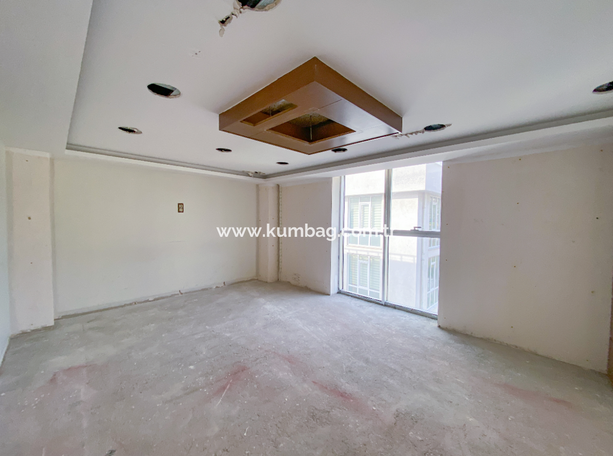 Plaza Offices For Rent Next To The Courthouse On 100.Yil Alt Yol Street With Sea View