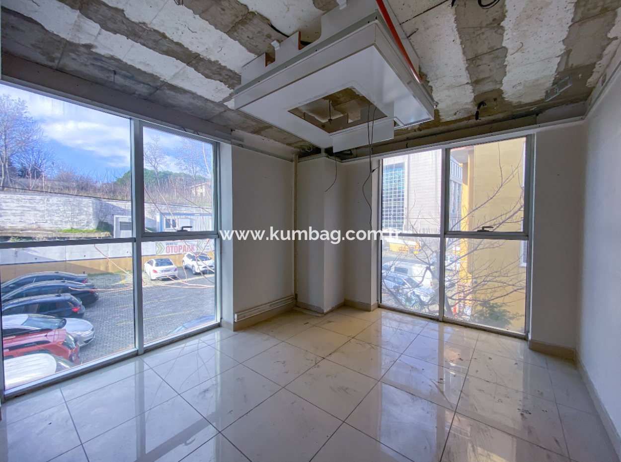 Plaza Offices For Rent Next To The Courthouse On 100.Yil Alt Yol Street With Sea View