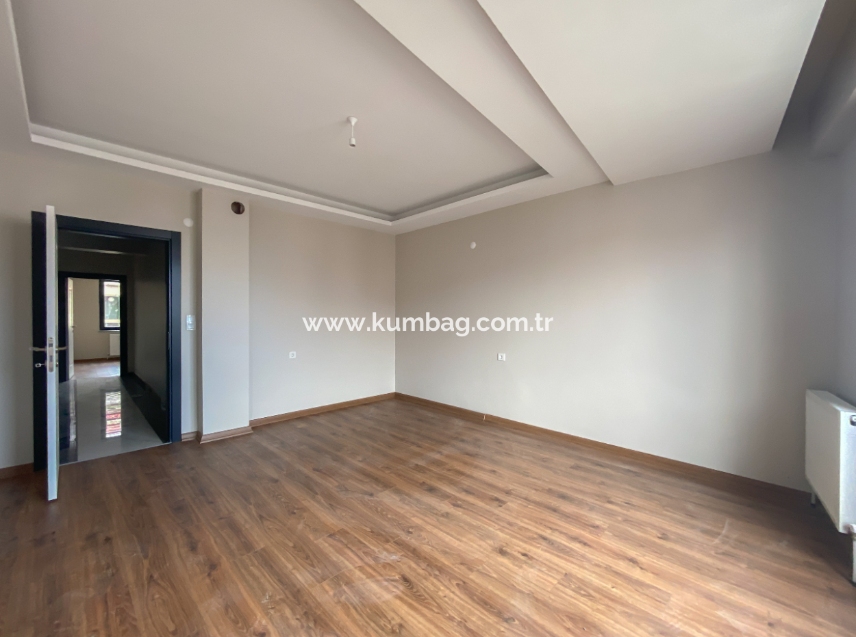 New For Sale On Altinova Street Close To The Beach 2 1 Apartments