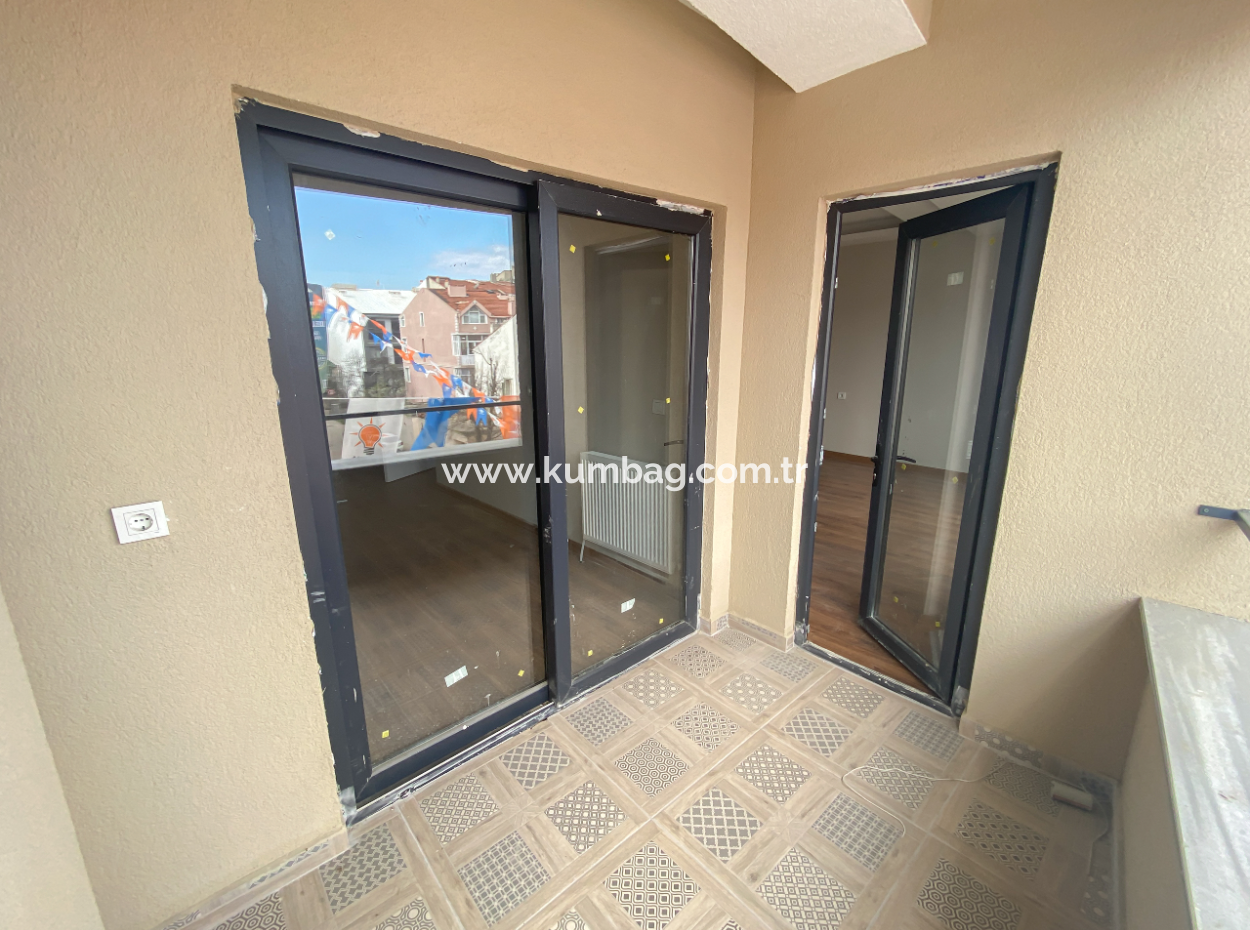 New For Sale On Altinova Street Close To The Beach 2 1 Apartments